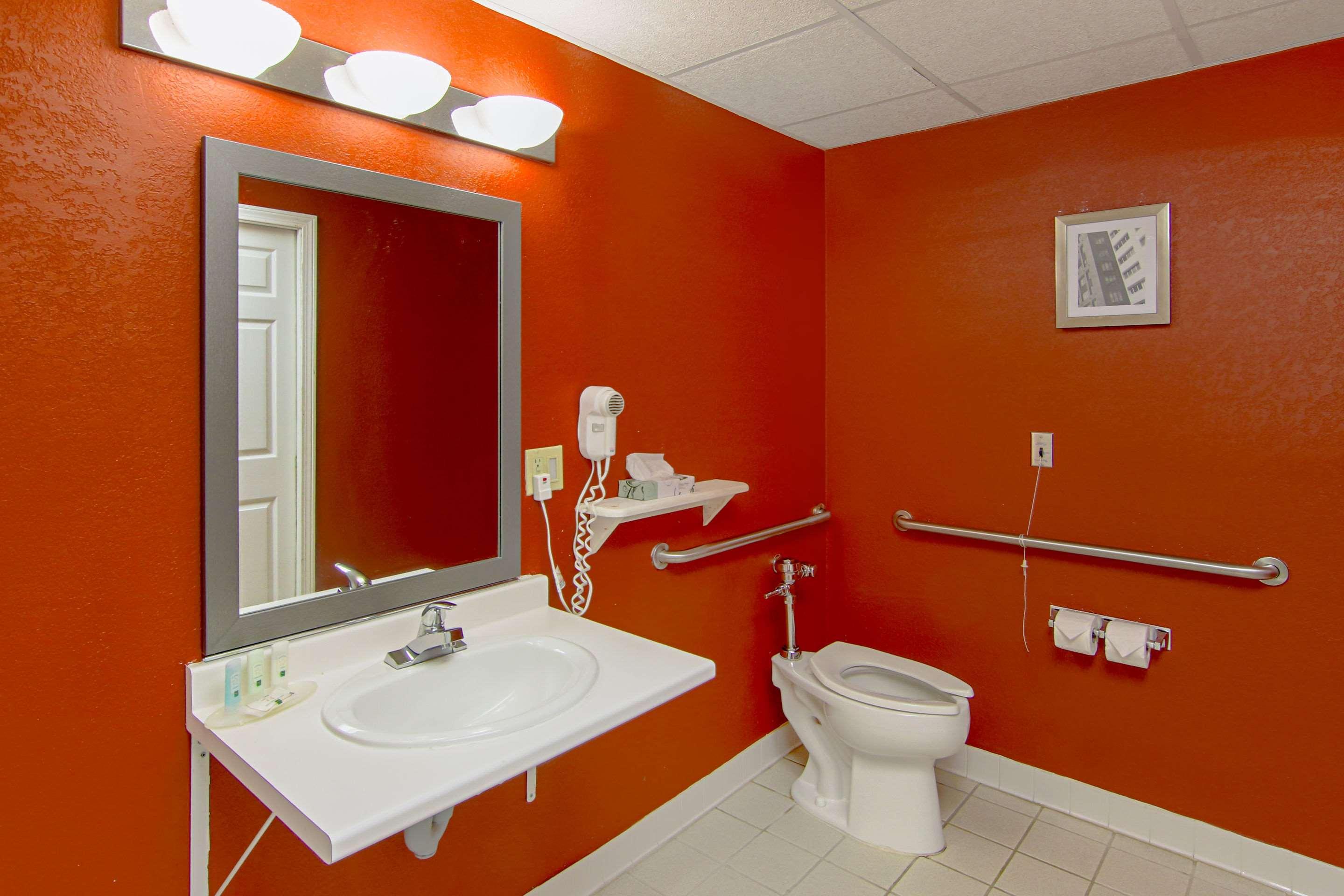 Quality Inn Plainfield I-395 Εξωτερικό φωτογραφία