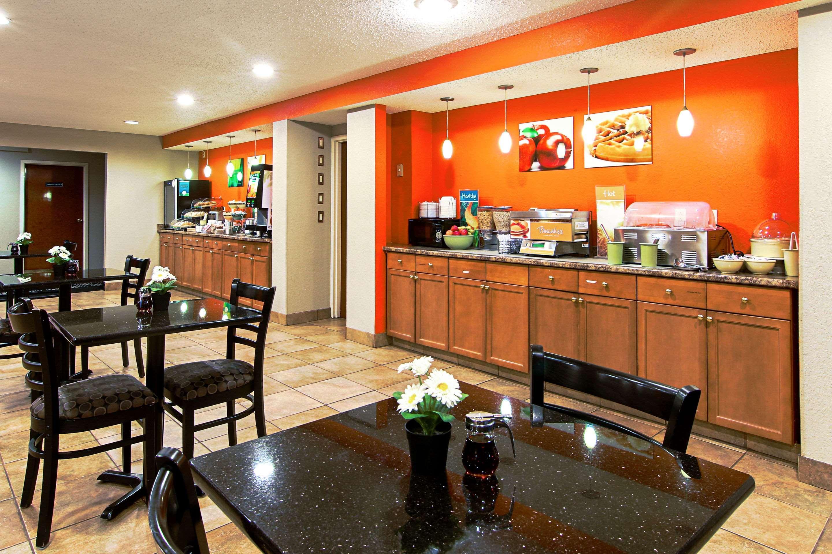 Quality Inn Plainfield I-395 Εξωτερικό φωτογραφία