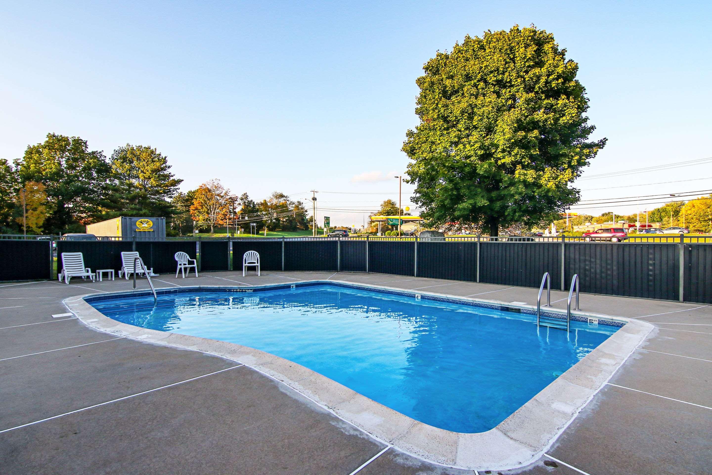 Quality Inn Plainfield I-395 Εξωτερικό φωτογραφία