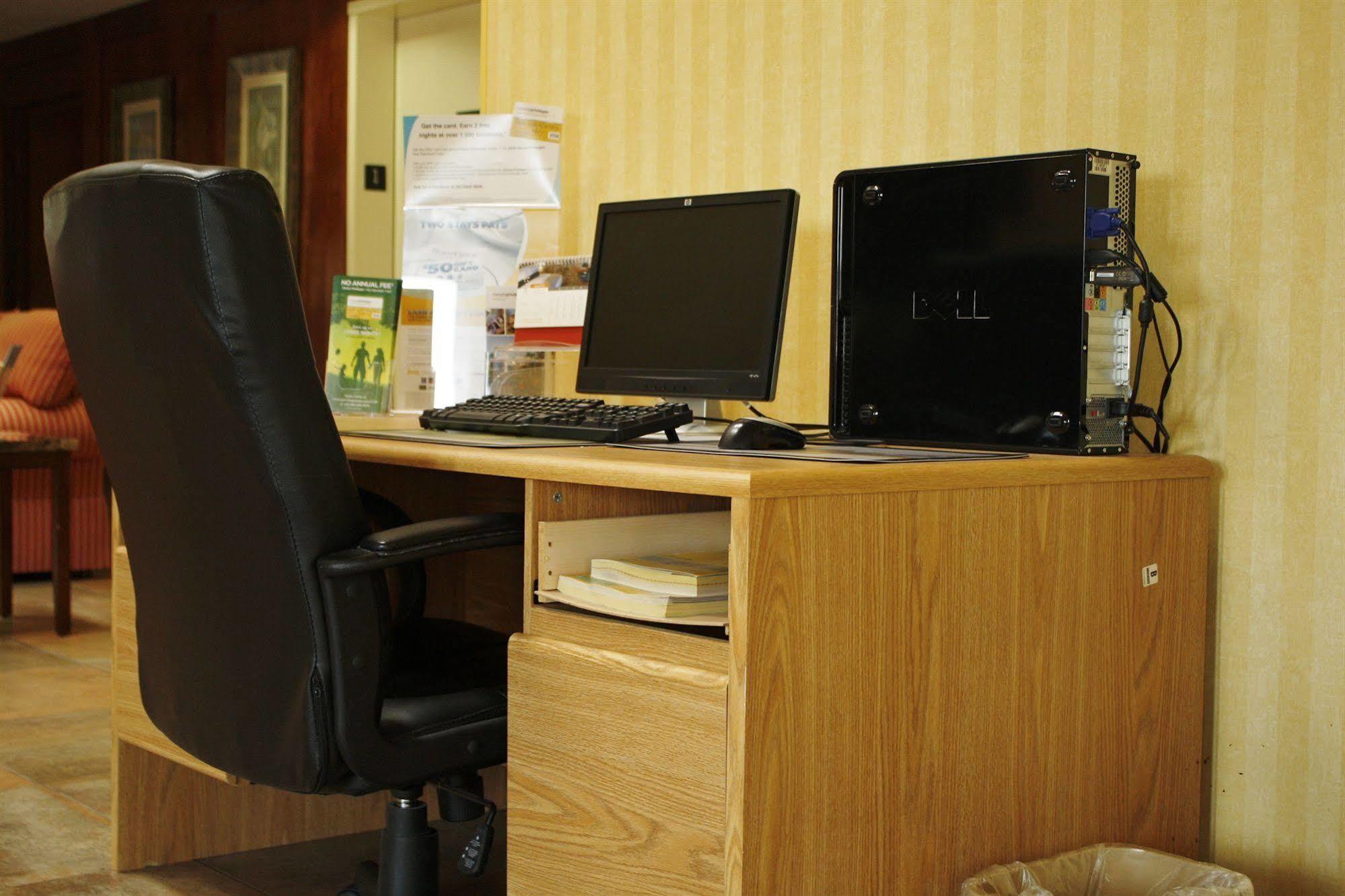 Quality Inn Plainfield I-395 Εξωτερικό φωτογραφία